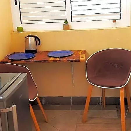 Cheap Studio, Wifi Free Adeje House 2*